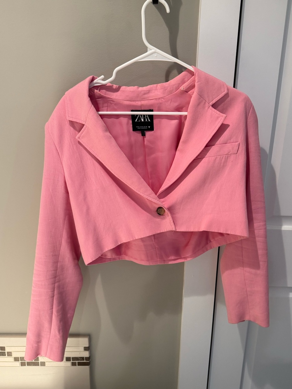 Zara Cropped Blazer in Pink